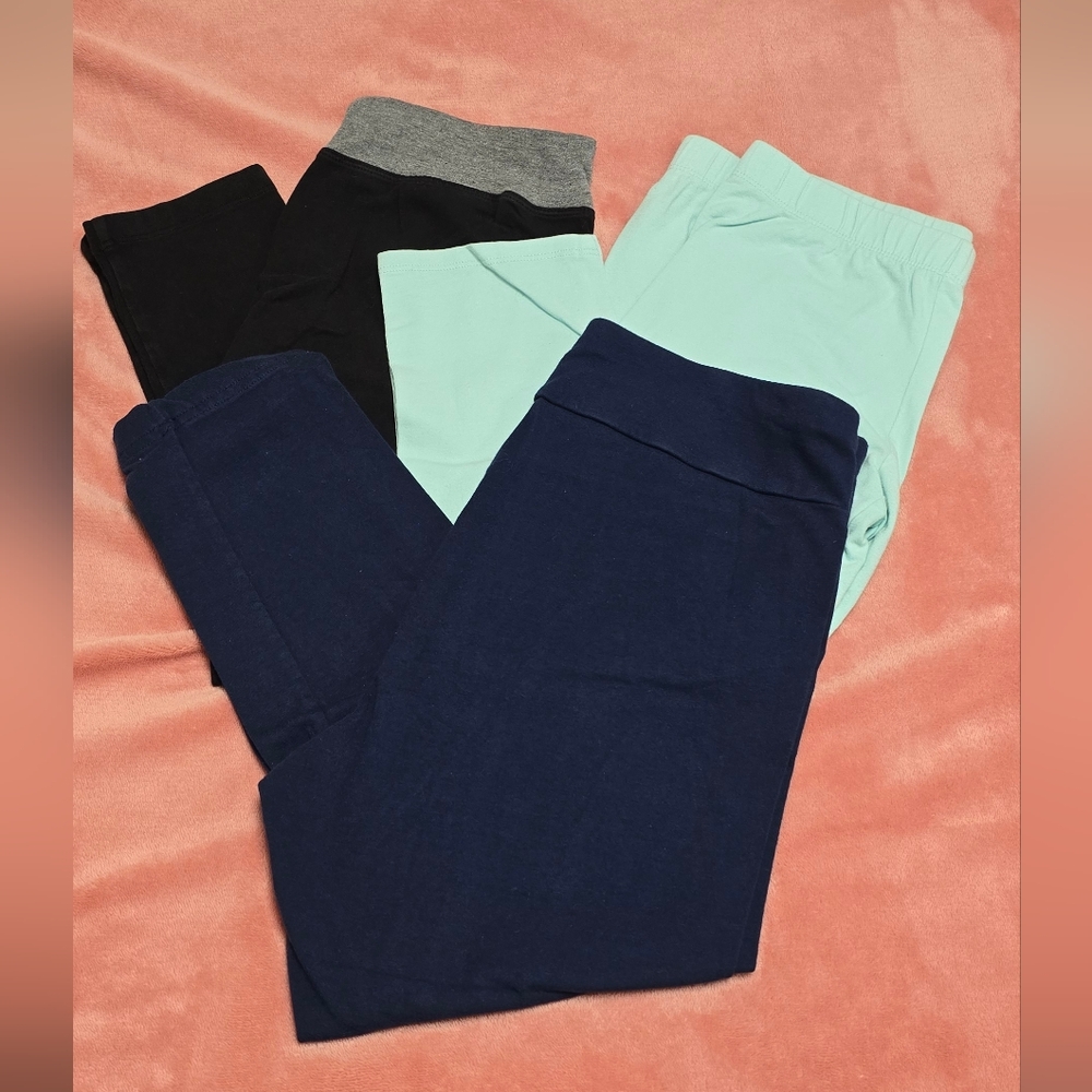 Set Of 3 - Womens Capris